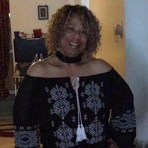 Meet your Posher, Debbie